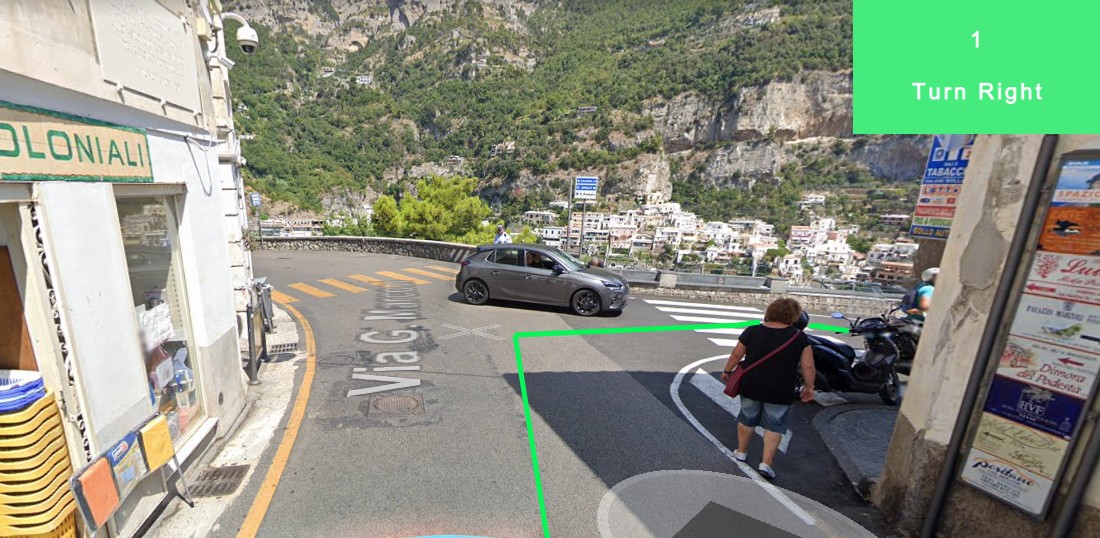 Foto del acceso a Spiaggia Grande de Positano y el puerto turístico